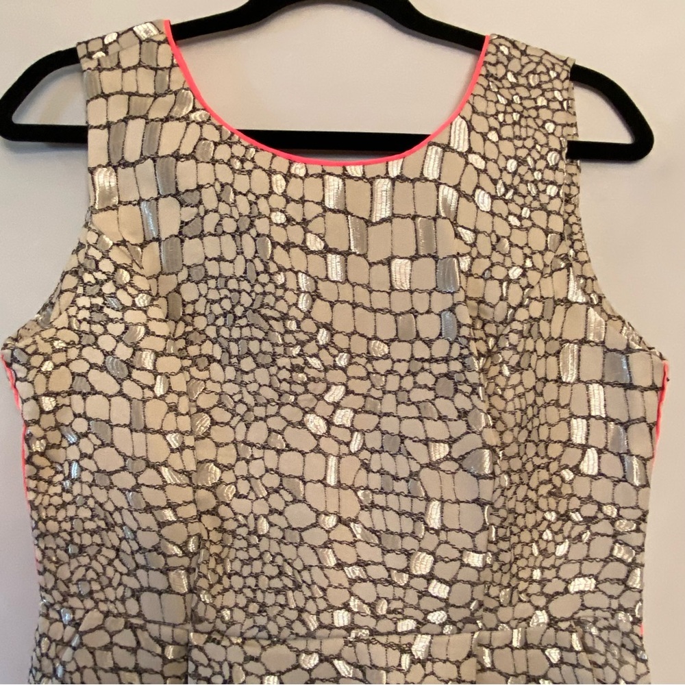 NWT Eunishop sleeveless dress zip up silver/gray/pink pockets size medium